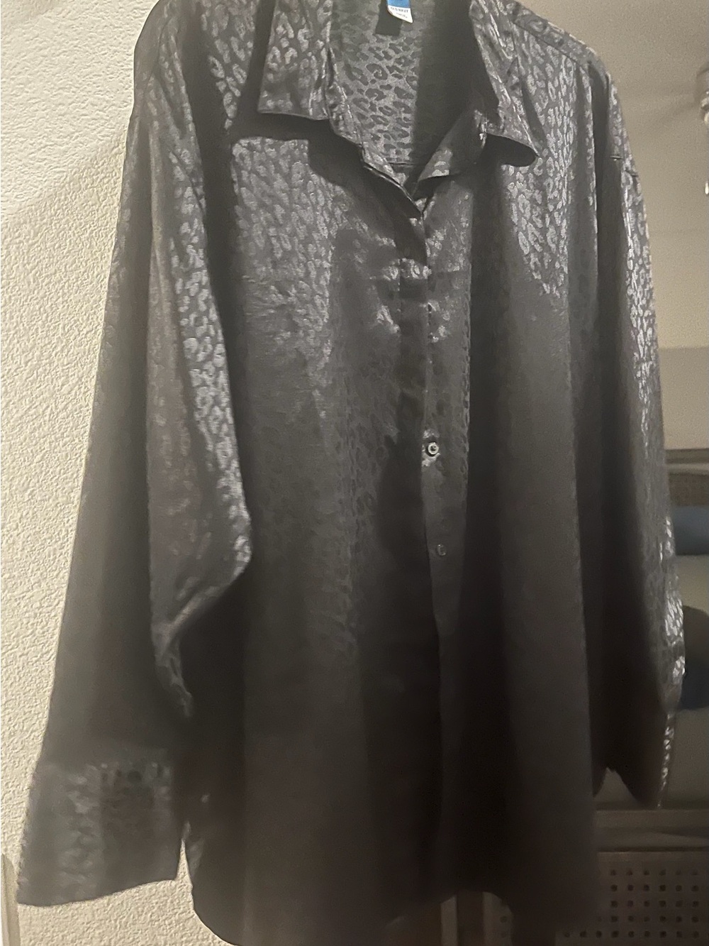 Old Navy Black Satin Leopard-Effect Shirt Jacket